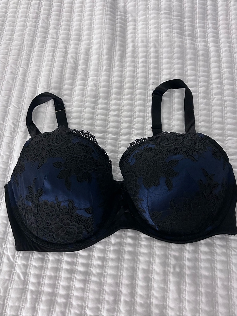 Cacque Midnight Blue & Black Lace Push-Up Bra w Underwire. Size 40DDD